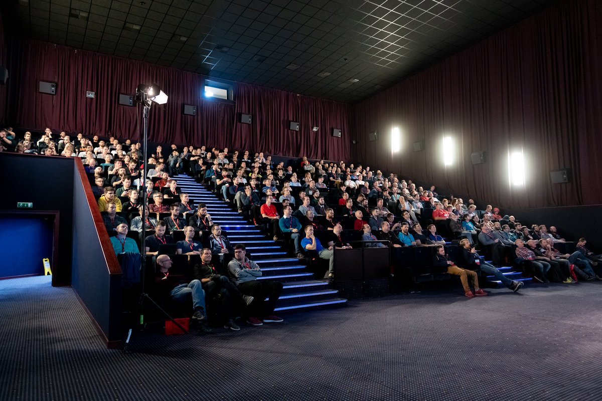 GopasPrague's tweet image. 📷 1. den konference #JavaDaysCZ 2018. Takto to vypadá, když se sejde 350+ nadšenců do Javy na jednom místě! Kompletní fotoreport již brzy.