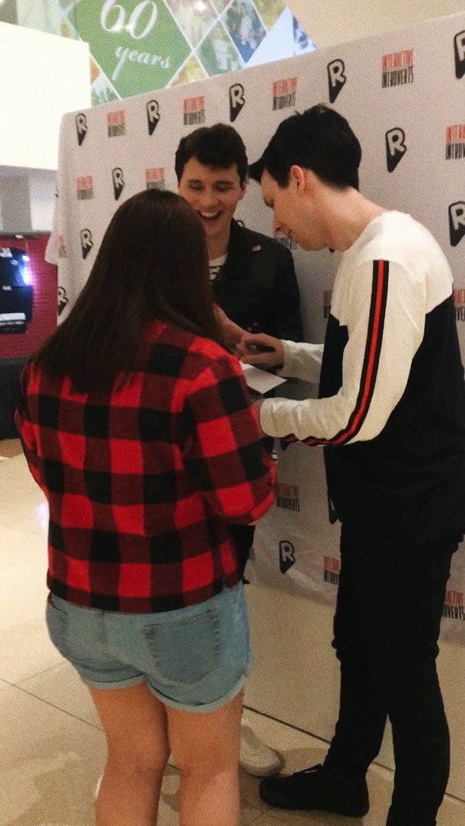 softboyhowell's tweet photo. september 13, 2018 | 5:01 pm
thank you @danielhowell and @AmazingPhil. manila misses you both π
happy two months, #InteractiveIntrovertsMNL https://t.co/x7UevhxgzC