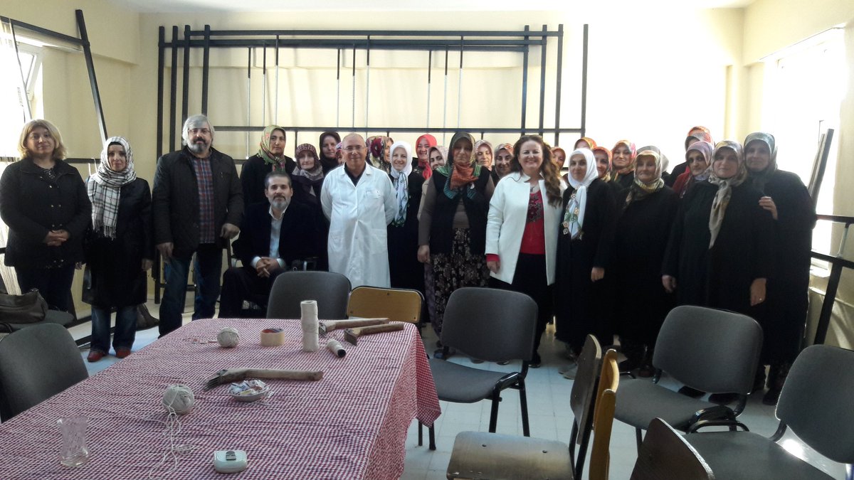 Projesi T.C.Içişleri Bakanlığı Sivil Toplumla İlişkiler Genel Müdürlüğünce desteklenen "Geleneksel Meslekler Kapsamında Yöresel Kilim Dokuma Kursu"muz bugün itibariyle başladı. Tüm kursiyerlerimize başarılar diliyoruz. Tekirdağ'ımıza hayırlı olsun. #teder #gönüllerde #yer #eder