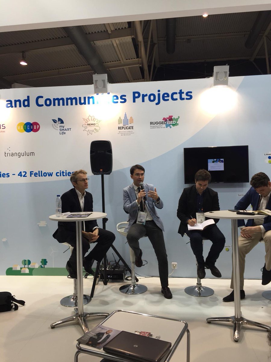 ReplicateEU's tweet photo. πΒ Francesc Pardo from @ESADEgov representing @ReplicateEU at workshop about #FollowerCities and #BusinessModels #SCEWC18 https://t.co/suvh83vPfv