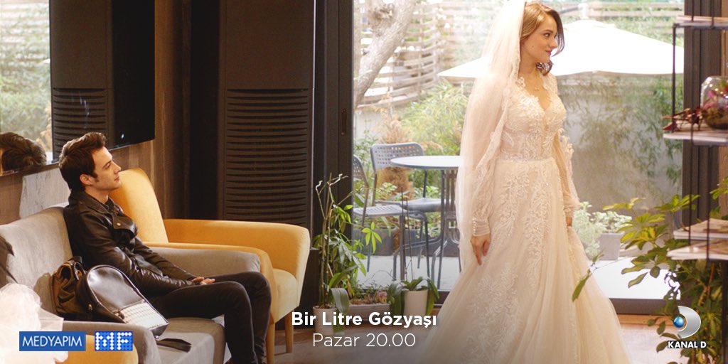 Mahir’in Cihan’a bakışları...
#BirLitreGözyaşı yeni bölümüyle Pazar 20.00’da Kanal D’de! #mihan <a href="/KanalD/">Kanal D</a>