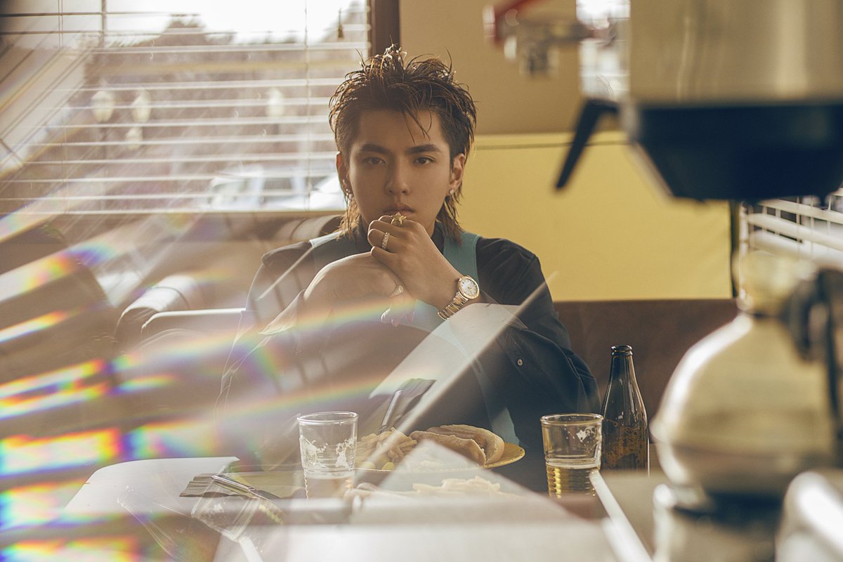 Manly_Yang's tweet photo. @Prambors @PratamaMario @pgenuschka Make it～Kris wu is my favorite singer～ https://t.co/MGYVsnCCps