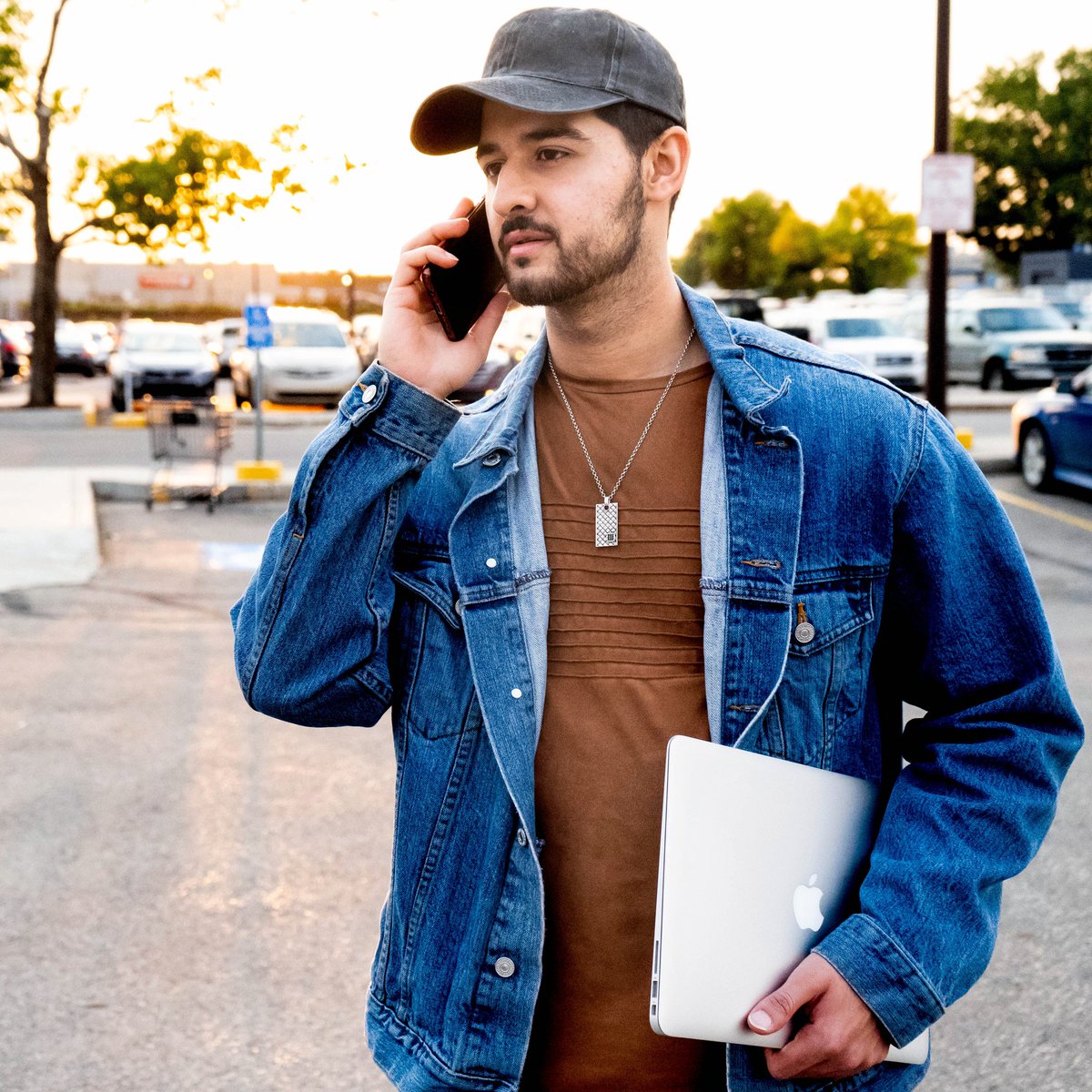 You'll never change your life until you change something you do daily. The secret of your success is found in your daily routine.
#ameerawan #business #entrepreneur #grind