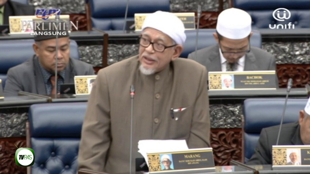 syahirnomic's tweet photo. Tenang di Parlimen.

Alhamdulillah, Tuan Guru dapat berbahas dengan tenang, dan dewan tenang seketika dengan ucapannya.

Ketika Rasah berucap, dewan dilanda ribut. Ketika Marang berucap, tenang seperti di dewan kuliah. https://t.co/wTB9Am0dg3