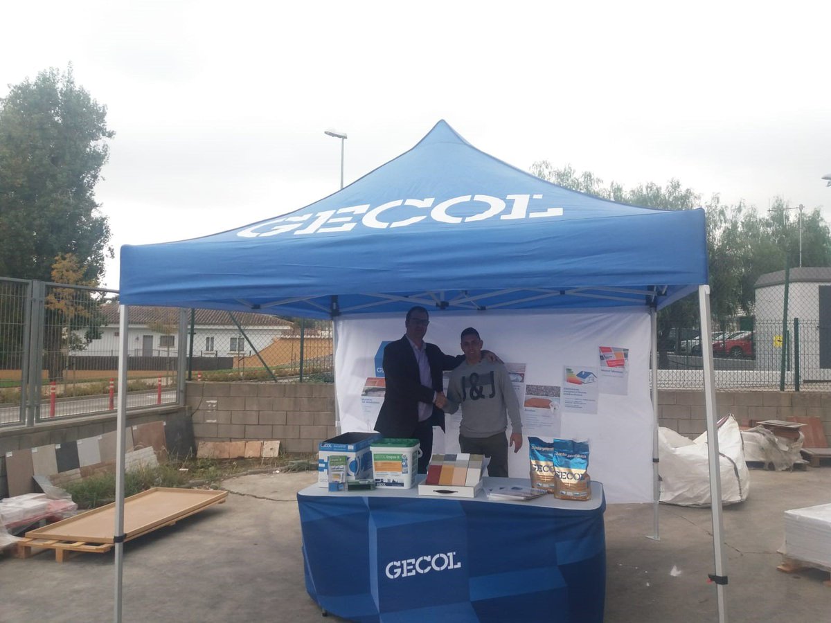 GECOLoficial's tweet photo. Punto de Venta Activo de nuestro Técnico-Comercial @GecolLopez en las instalaciones de Matfeel en Palamós (Girona) con su Gerente Yusty Consarnau
#GECOLequipo #SiempreCerca #GECOLpva https://t.co/Lfz9Xdhn6B