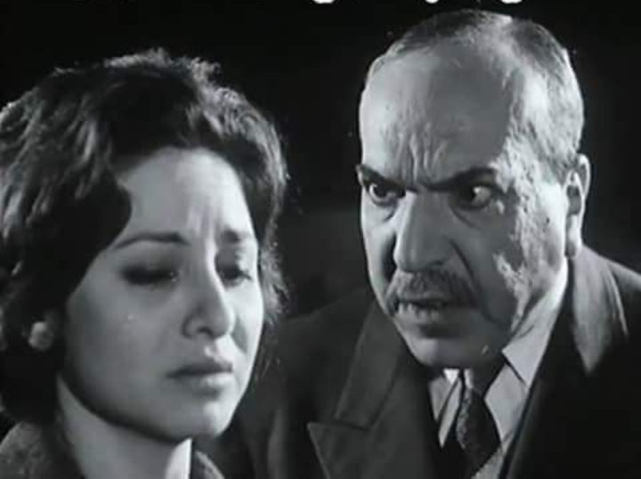 مش معنى إنك مراتي إنك تتجرأي وتطلبي مني حلاوة المولد يا نووووال 😠
😭😭😭😭😭😭😭😭😭