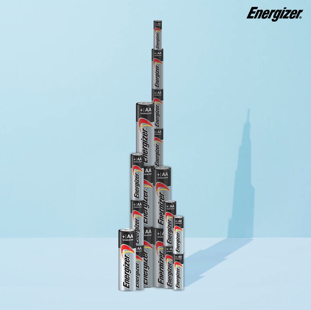 EnergizerME's tweet photo. يبلغ ارتفاع برج خليفة 830 مترًا، فيما يبلغ ارتفاع بطارية “ألكالين” من #إنرجيزر 5 سنتمترًا فقط! فهل يمكنك تخيّل عدد البطاريات التي تحتاجها للحصول على برج مماثل من البطاريات؟ https://t.co/82XepwE2Xh