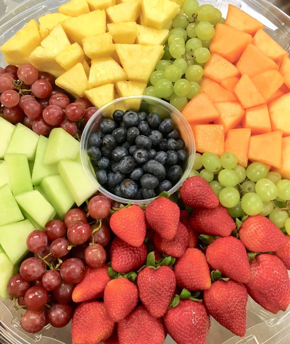 bridgetownfiner's tweet image. #FruitTray #NaturesBounty #Thanksgiving #YesPlease