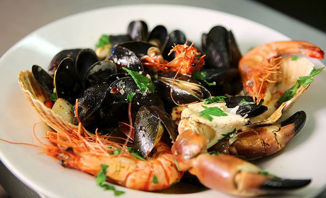 BareCornwall's tweet photo. Hungry? Check out the November Foodie Diary... https://t.co/cnexE27HuR https://t.co/Wqmkz89yKm