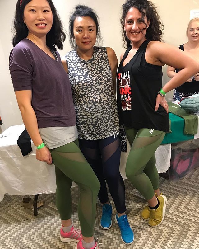 Our new @avaroseleggings customers are looking absolutely amazing in their new 7/8 length leggings 💃🏼
.
.
.
.
#avaroseleggings #avarose #legging #leggings #khaki #navy #lorettabates #squatproof #usafitness #zumbainstructor #zumbawear #customers #clients … ift.tt/2PrMMOY