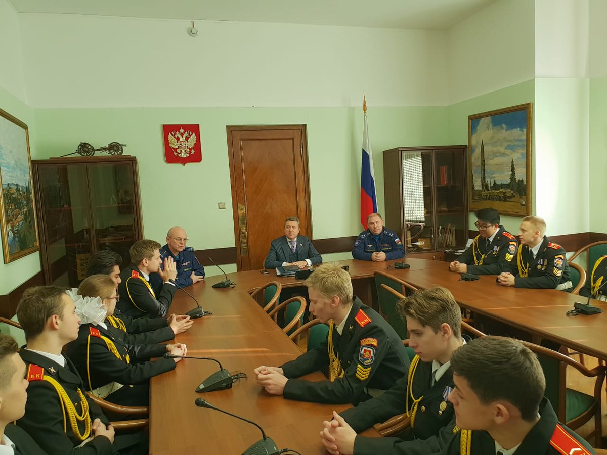 #sch770879 #Кадеты выпускного 11-го класса посетили Государственную Думу и встретились  с парламентарием Выборным Анатолием Борисовичем.
