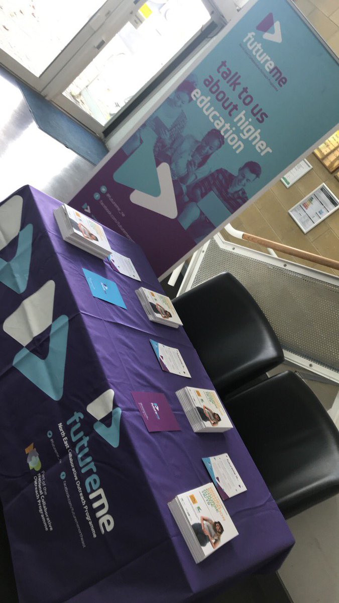 Our HE Engagement Officer is by reception ready to talk all things HE! Come along and say hi 👋 and ask any questions you have 💭#HigherEducation