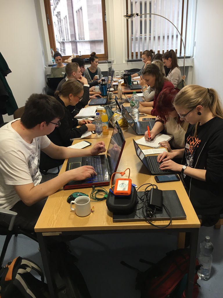 Hier wird schon an der Event-Zeitung gearbeitet #werbemarkt #symposion #emn #metropolregion #nuernberg <a href="/nuernberg_de/">Stadt Nürnberg</a> <a href="/HSAnsbach/">Hochschule Ansbach-Ansbach University of App. Sci.</a>