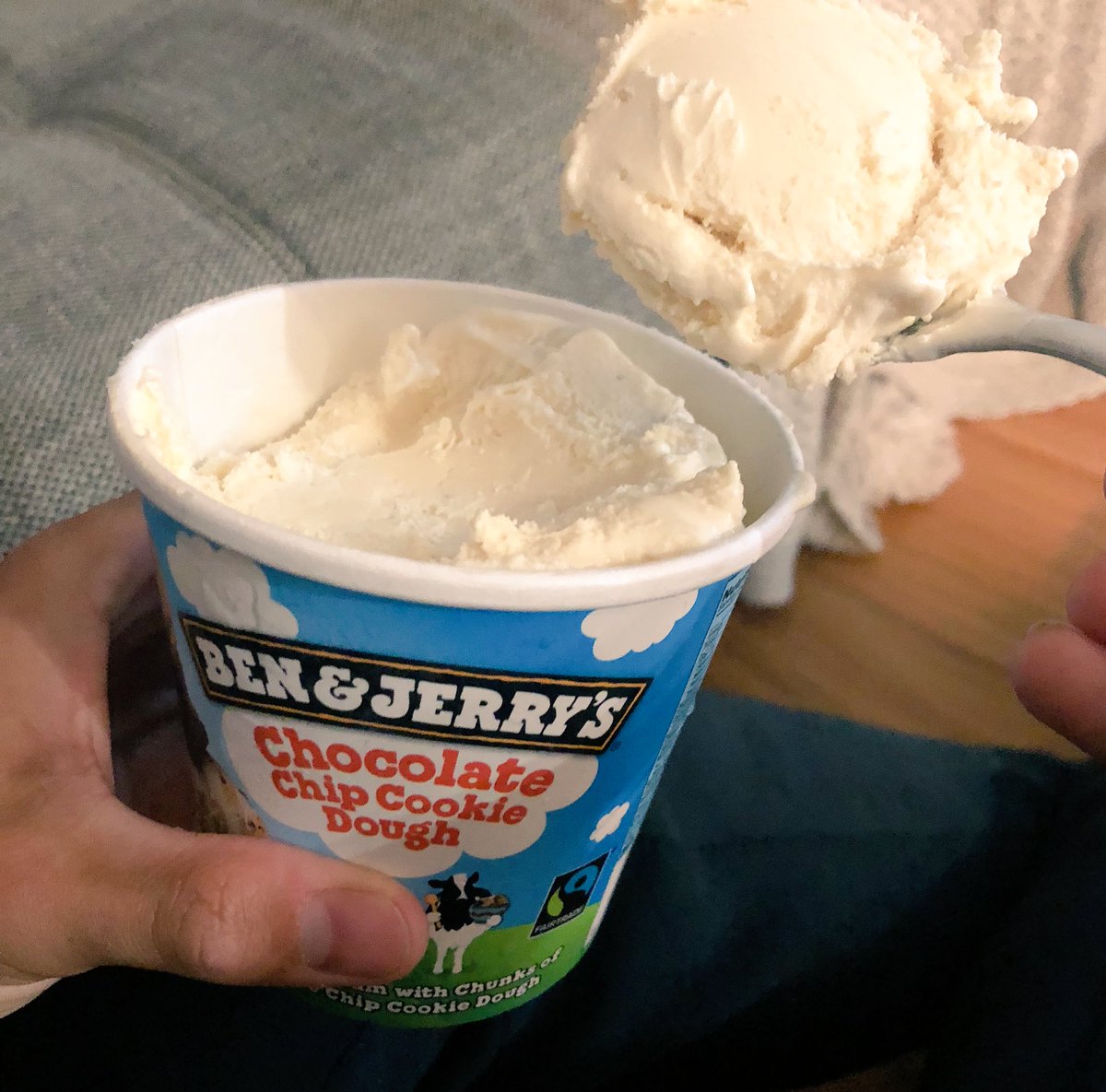 RyanGeard's tweet image. Super pumped to jump into my @BenAndJerrysOz Choc Chip Cookie Dough Ice Cream... turns out there’s nothing but vanilla ice cream in the tub #StitchUp