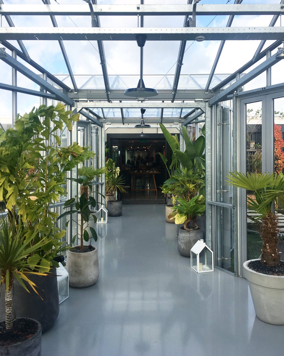 RosanGompers's tweet image. Arrived @LiveZoku ~ staying here while attending #CoworkingEU and interviewing #Zoku founder @HansMeyer_ today for @thestyleoffice #coworking #coliving #hospitality