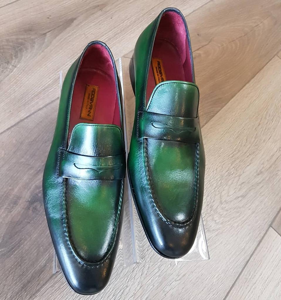rodavanni's tweet photo. @SayEntrepreneur We are #Rodavanni. Provider of the best quality and style in mens shoes located in Morningview Shopping Centre, 100 South rd, Morningside. 0738836034 https://t.co/El27JqIIIp