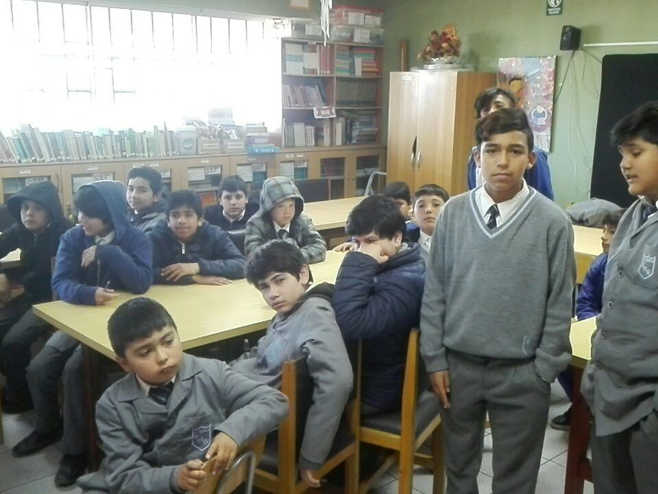 aavalosva's tweet image. 6to básico frenado una noticia en linea, ayúdanos con un RT #CSMA EL QUISCO RT RT @Bienvenidos13 @BuenosDiasTVN @MuchoGustoMEGA @matinaldechv  @intrusoslared