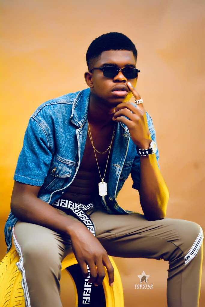 PrazzyR's tweet image. The struggle awaits #StreetStyle #SimplerBanking #wizkidayo #davido #menzzy #Davido @TiwaSavage @iam_Davido @wizkidayo @FLASHtvwriters