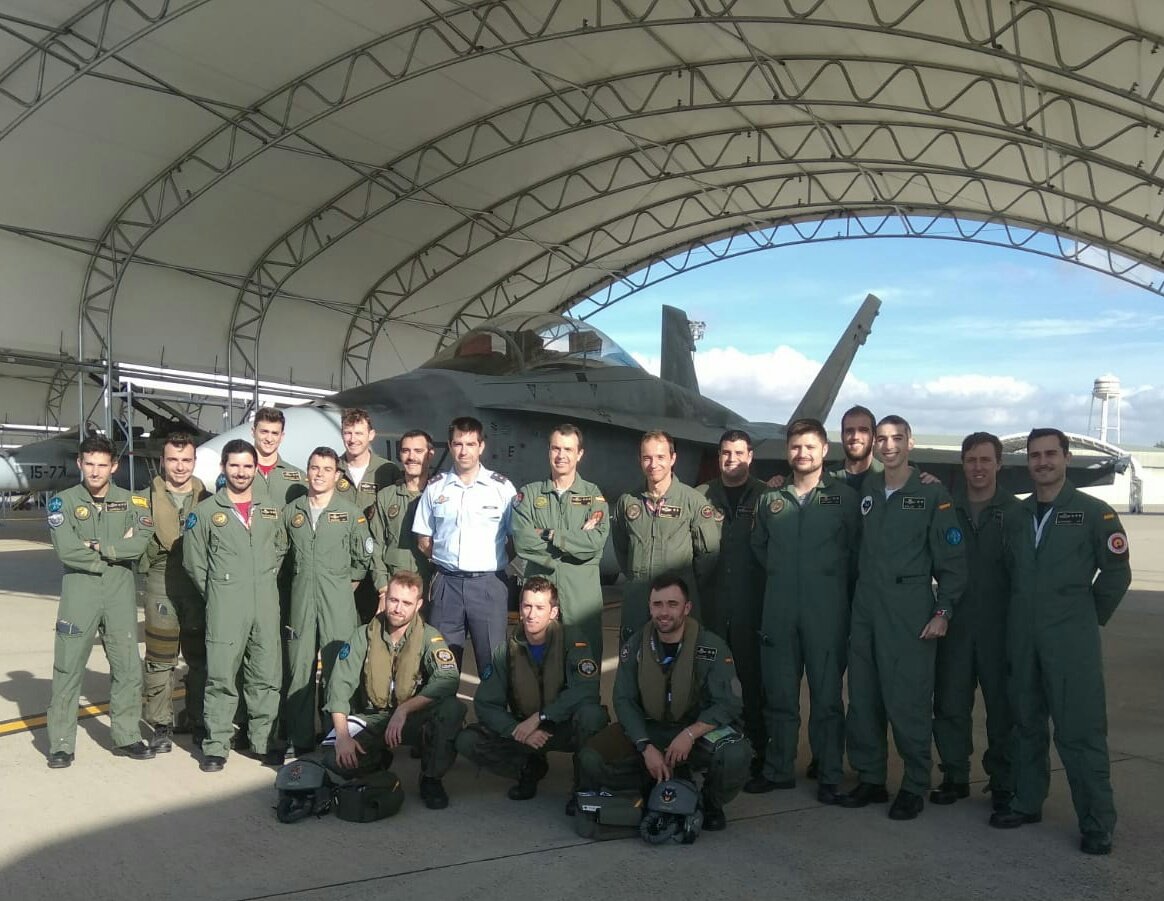 Dr4ZqgbWsAAEeV1.jpg:large