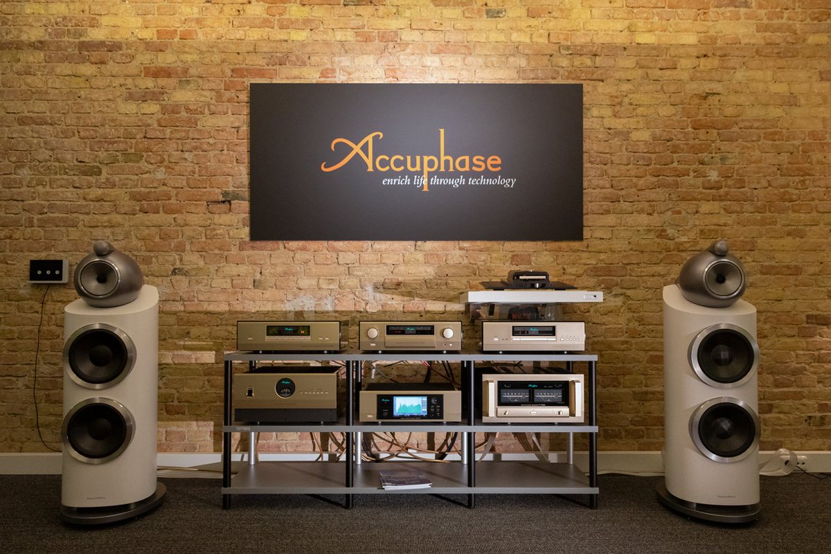 hifiimhinterhof's tweet photo. Bildeindrücke vom #Accuphase LIVE #Workshop gibt's bei uns im Blog: https://t.co/EESVxLKfYu
#vorverstärker #c3850 #laufwerk #dp950 #dawandler #dc950 #endstufe #a75 #bowerswilkins #diamond800series #hifi #highend #stereo #audiophile #hifiberlin #hifiimhinterhof https://t.co/eA1CSNUpbm