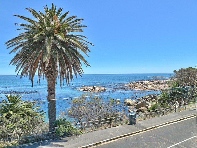knightfrankSA's tweet photo. MAGNIFICENT, SOPHISTICATED APARTMENT WITH STUNNING SEA VIEWS

Luxury two bedroom apartment decorated to an exceptionally high standard situated in Barley Bay. 

Find out more: https://t.co/fSfc3PnDUZ

#campsbay #capetown #kapstadt #knightfrank #luxury #realestate https://t.co/OkeEs83dJI