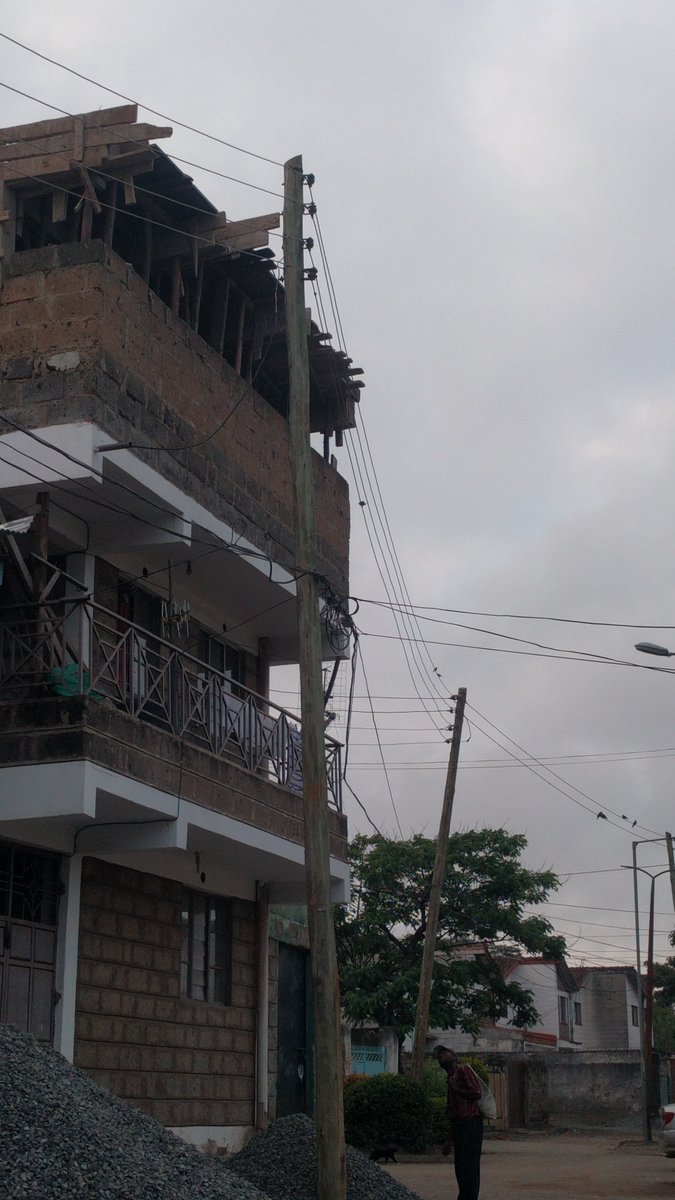 Arch_KE's tweet photo. #MulikaMjengo a building in Buru Buru Phase 1 . Initially it had 2 floors but the owner recently added a 3rd.@NairobiCityGov came to have a look, arrested the workers who were released. @ncakenya marked the building 'X', but the owner quickly painted over it ~ Mutwiri Kiogora https://t.co/quJyFoInrQ