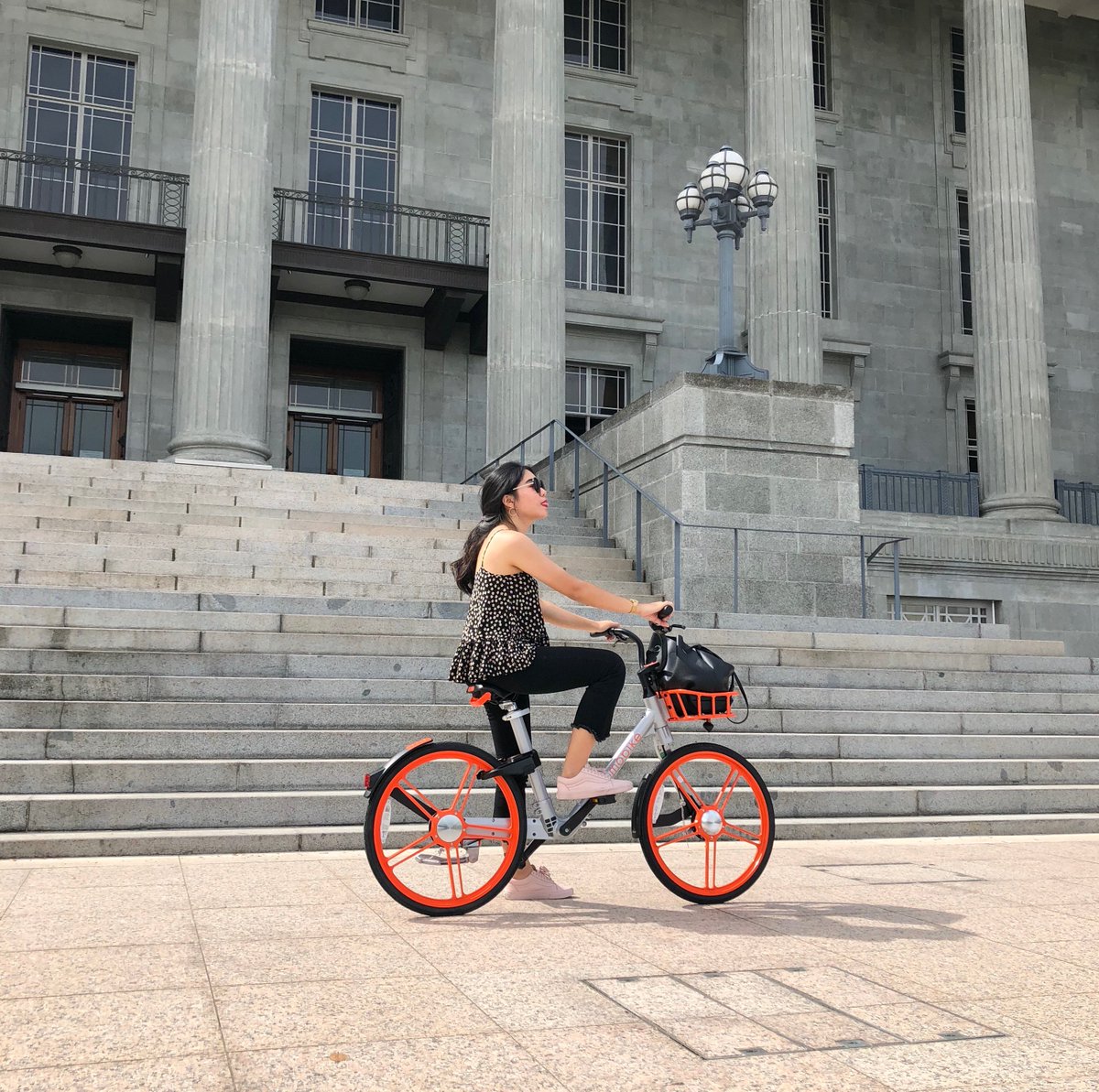 Beat the heat and savour the wind! πΏ #Mobike to various museums around the downtown region to explore the historical side of Singapore. Ps: Did you know that entry for National Gallery Singapore is FOC? π https://t.co/sKLsY6SfYK