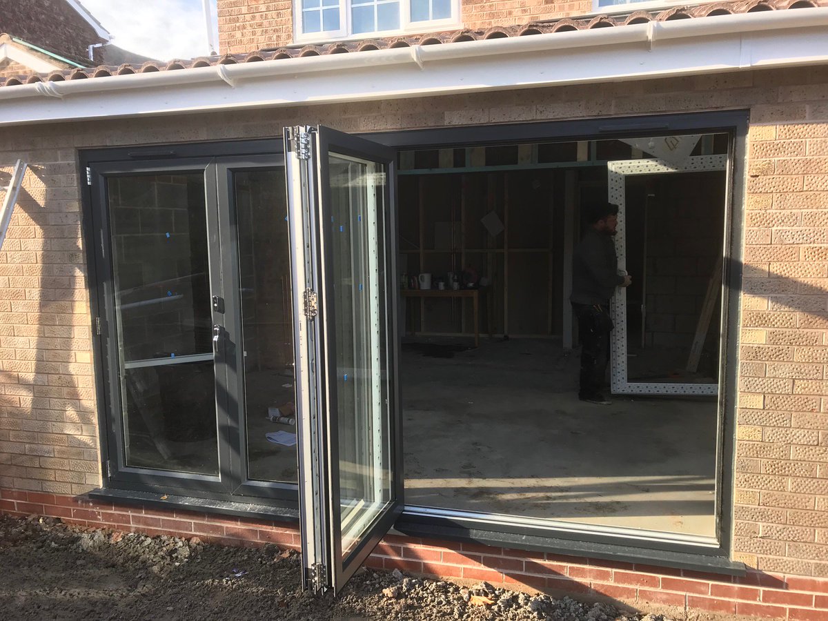 Fusion_Windows's tweet image. 4 pane bi-fold doors