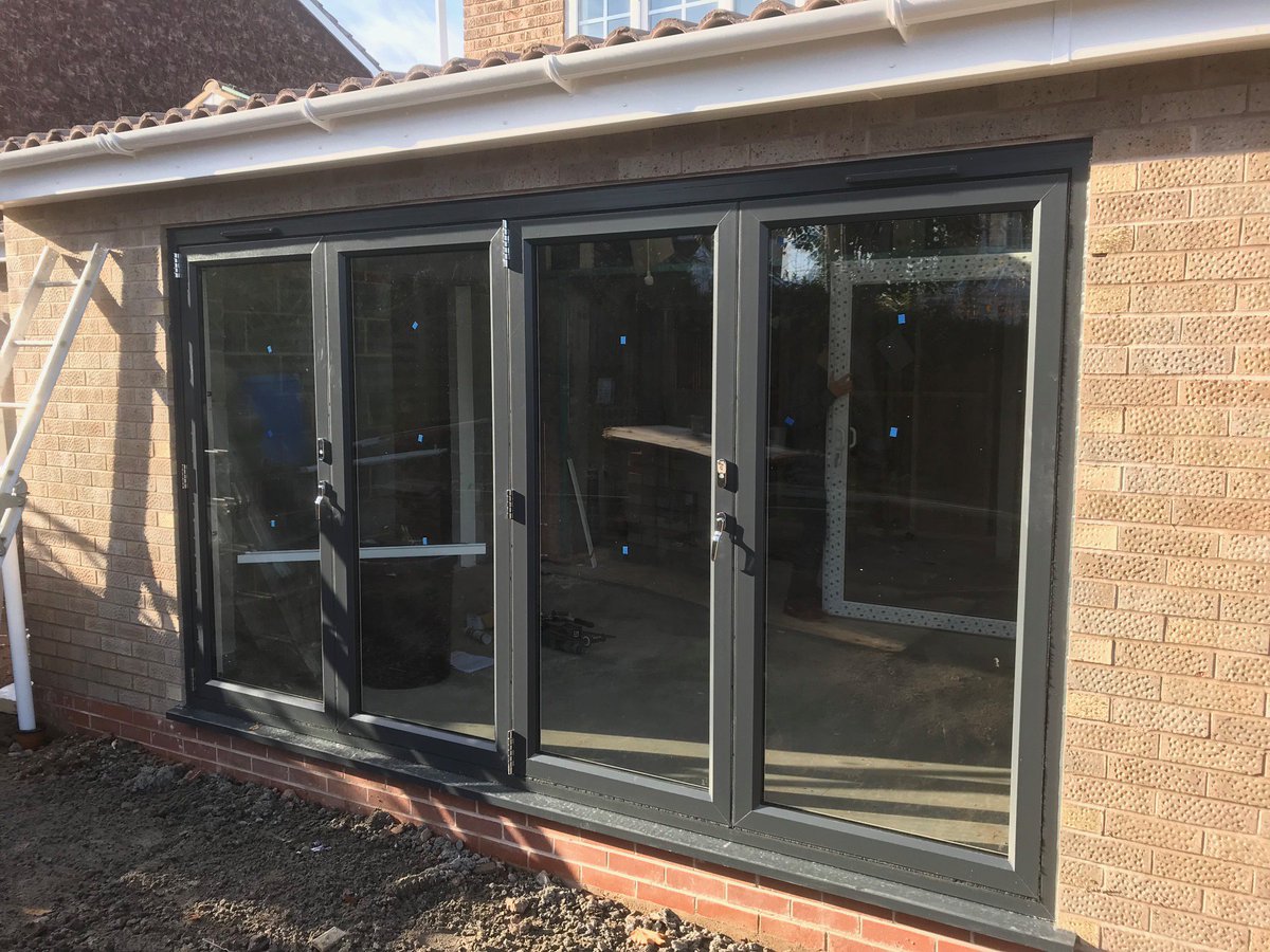 Fusion_Windows's tweet image. 4 pane bi-fold doors