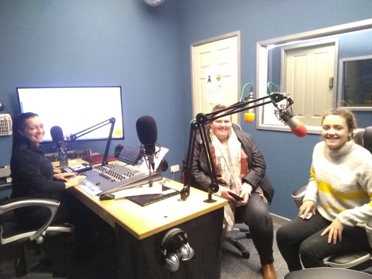 Great to be on <a href="/RhonddaRadio/">Rhondda Radio 106.1FM & 97.5FM</a> with PCSO Natasha Foster from @SWPRhondda talking about our #youthwork project for young men aged 16-25. Taking place on Tuesday &amp; Wednesday from 11am until 2pm at <a href="/Treorchy_BGC/">Treorchy Boys Club</a>. Pop in and join us for a cuppa &amp; a chat with a youth worker! Pls share!