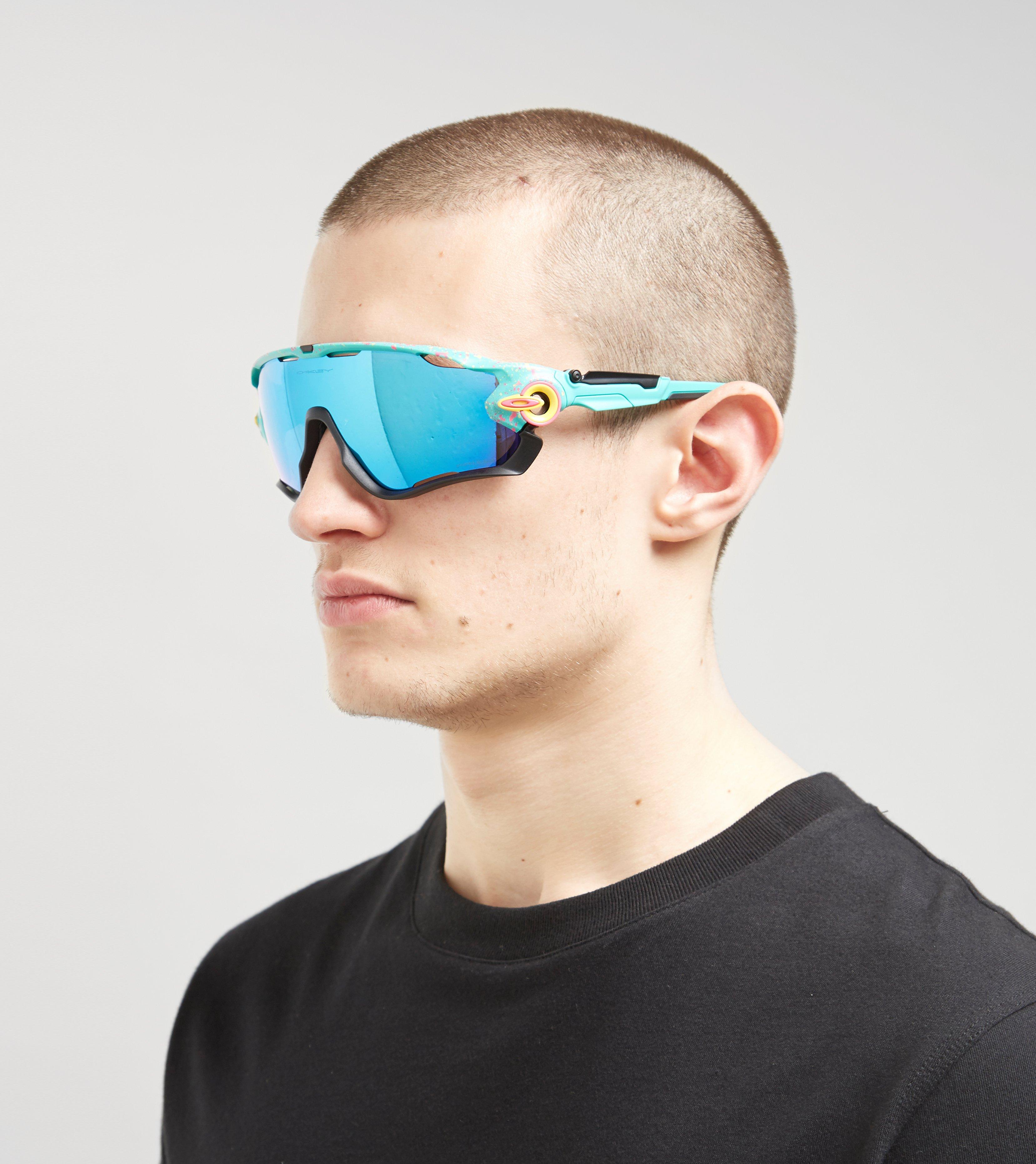 size? on Twitter: "Inspired by festival hues, these Oakley Jawbreaker  Crystal Clear sunglasses are a signature staple from the innovative  Californian brand - #sizeHQ Shop now: https://t.co/yP7uBSnans  https://t.co/TPKQGdGfCA" / X