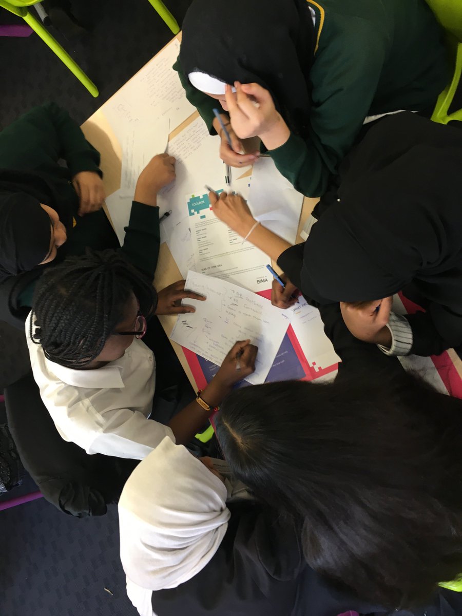 cyberduck_uk's tweet photo. We're at @BentleyWoodSch today for #DigitalDay18, showing the next generation of digital professionals how to work on apps and websites. 

Big hand to @oelsu @rao_mee for their efforts today, but an even bigger hand to the fantastic pupils who attended! @BIMA https://t.co/4LqWFxCOsE