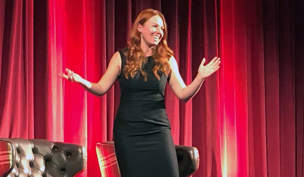 livunicareers's tweet photo. Great to welcome @LivUni alumna, Dr Jackie Bell @sciencesummedup, back to #LivUni and hear about her scientific career, training to become a pilot, and astronaut as part of our #BigConnect Careers Conference in @LiverpoolGuild @LivUniWiSE #STEM @livunimaths 🚀 https://t.co/1ERo7kJSZy
