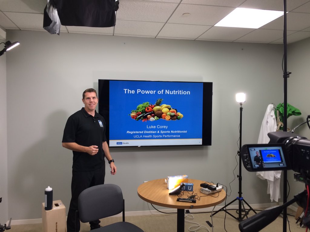 It’s showtime! 

<a href="/UCLAHealth/">UCLA Health</a> webinar

“The Power of Nutrition”

events.r20.constantcontact.com/register/m?oei…