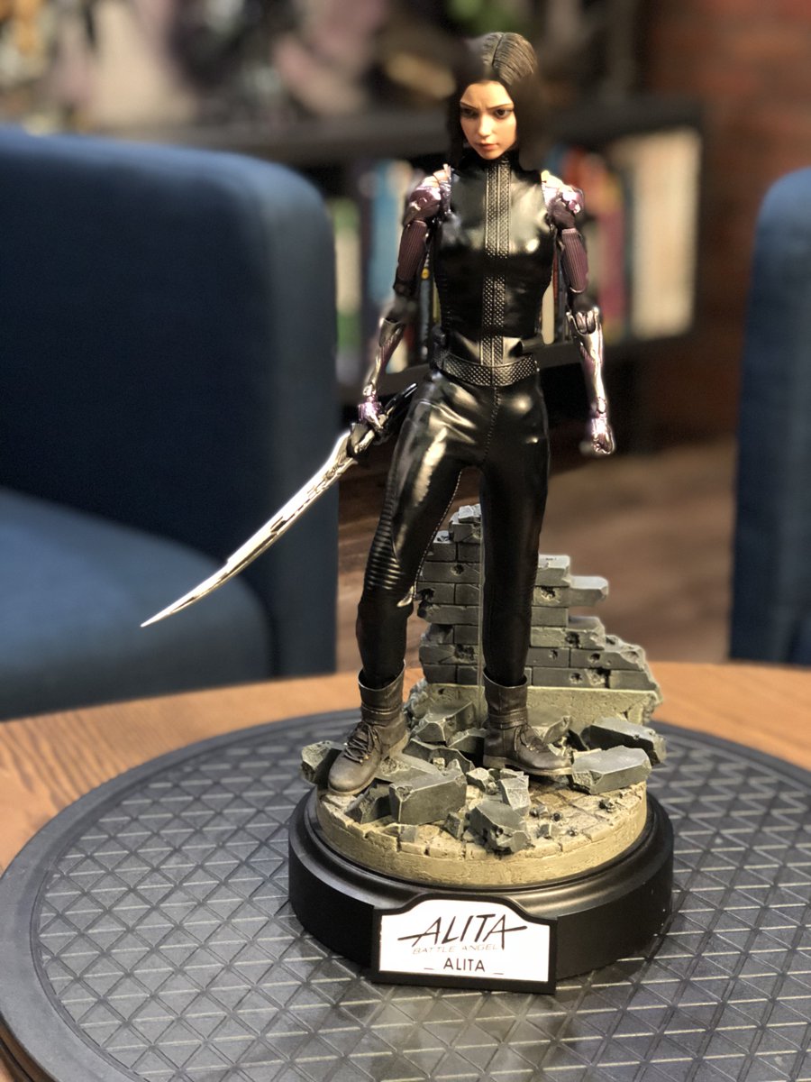 alita figure
