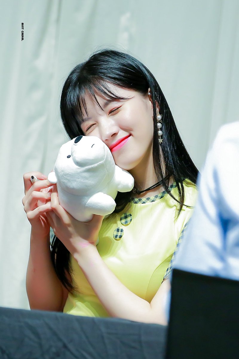 mintcream1114's tweet photo. 우리애기 생일축하해 🐶 
누구보다 행복한하루 보내❣️
#날씨좋음 #시연하세요 
#Happy_PRINCESS_Day https://t.co/H8egUj2jTF