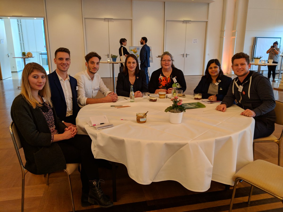CaroleParkes's tweet photo. Engagement with students and student bodies at all levels is key to the #SDGs #5RME @CASMCologne @PRMESecretariat @PRMEchapterDACH @PRME_UKI https://t.co/mgBk7SkMiz