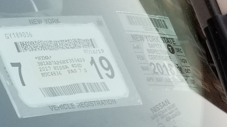 Although the  @nysdmv safety/emissions inspection expired more than 2 months ago, this  #placardperp has received only a single summons. And it appears they were not using the placard when they got ticketed.