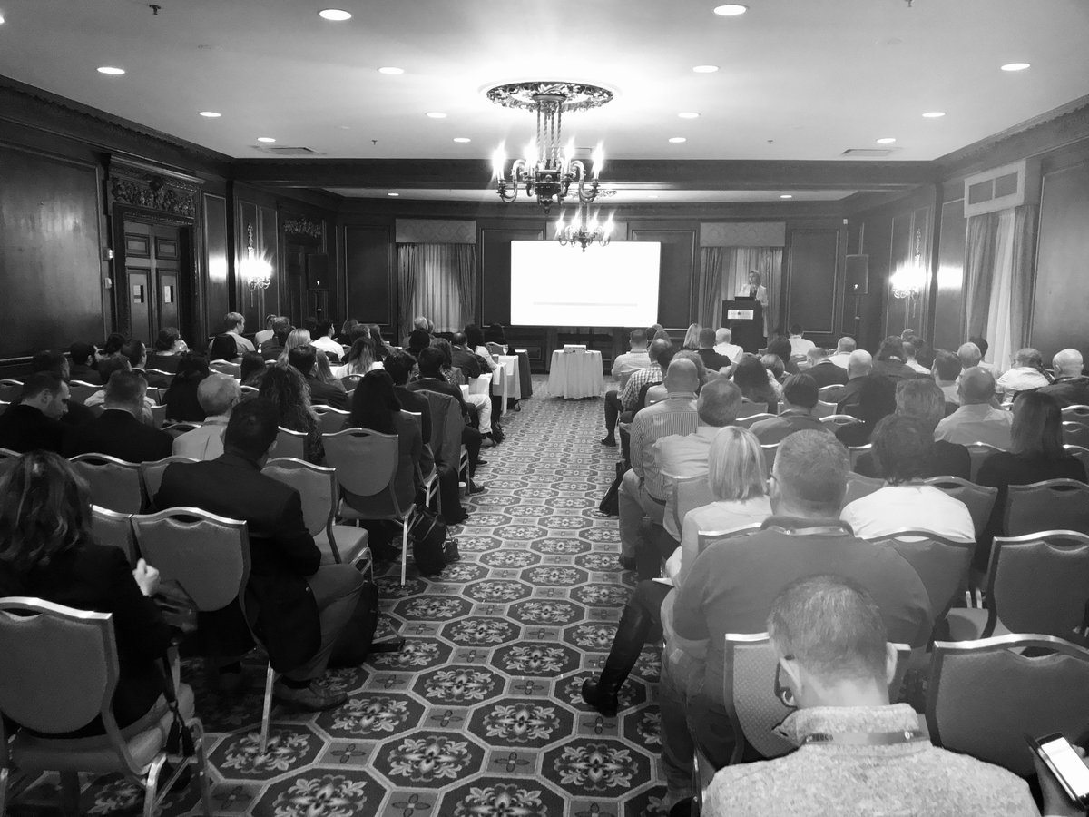 SLAS_Org's tweet photo. Packed house for @vloise to kick off the #SLASSample18 meeting at the Omni Parker House in Boston. https://t.co/co0Oz5MM2q