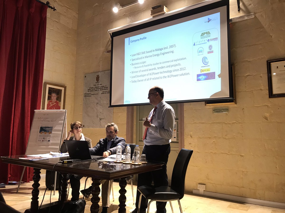ClusterMMA's tweet photo. @Pedro_M_Mayorga habla de los proyectos piloto de energías marinas que se están desarrollando en la región andaluza #TBEL #BlueEnergy como stakeholder del proyecto @maestrale_MED @MEDProgramme https://t.co/rX8uWnZ41A