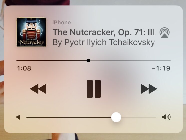 rebeccajelphick's tweet photo. I’d forgotten how great Tchaikovsky music was for studying until the Nutcracker soundtrack came up on shuffle - it’s all ballet music from here on out!
#NovemberGrind https://t.co/8sTehPEa1m