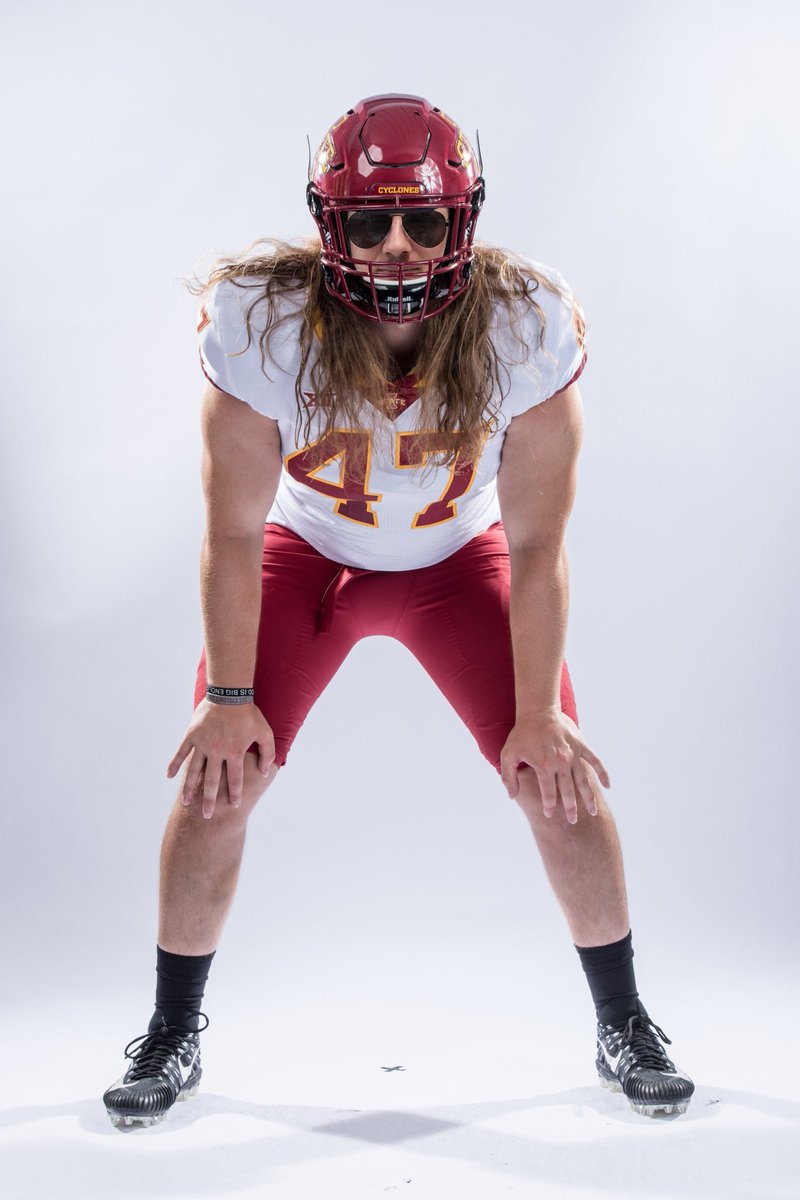 @PFTCommenter I know he won’t want any recognition because he’s a true team guy #WeBeforeMe but it’d be a real shame if @seonbuchner23 from Iowa State wasn’t nominated for the inaugural Fullback of the year award.