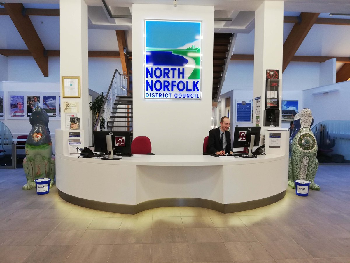NorthNorfolkDC's tweet image. Our wonderful @GoGoHares2018 - @GoGoHareSeasons &amp;amp; @GoGoLepus are visiting us at our HQ before they go back to @CountryHolt and #NorthWalsham. They're also doing a bit of fundraising for @break_charity 💰 #charitytuesday Pop in to meet them and get a picture!