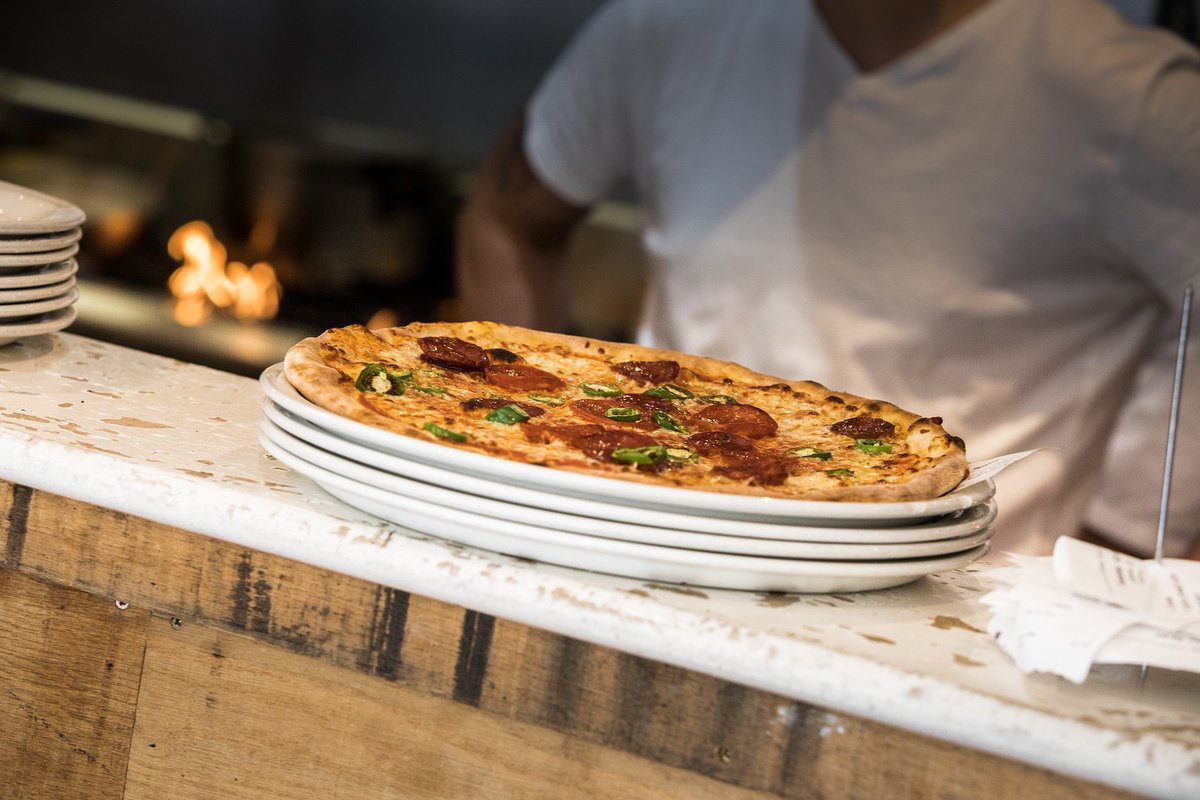 BellaVitaLondon's tweet photo. Are you a fan of pizza? Let us know below and we will cook you up something truly delicious......
......
#delicious #delish #pizza #pizzamania #pizzalover #pizzalove #pizzaheart #pizzadream #pizzas #bellavitabroadway #picoftheday #pizzalover #healthy #like https://t.co/NiLhfExgFS