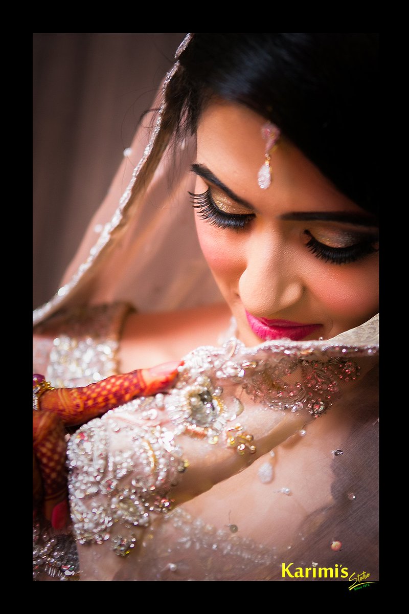 AtifPhotoStudio's tweet image. A good pose of a bride
Please like, comment and share this beautiful picture!
Please visit atifphotostudio.com
Please like web.facebook.com/atifphotostudi…
Please follow on instagram.com/atifphotostudi…
Please follow on 
Please subscribe youtube.com/channel/UC0LBw…
Thanks