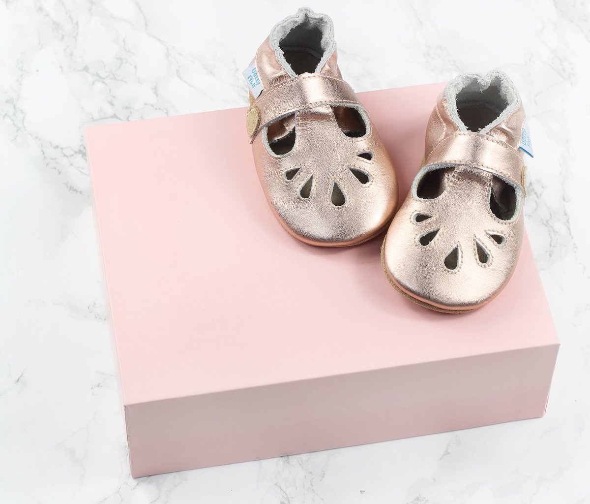 dottyfishltd's tweet photo. Our lovely little T-bar shoes have a new addition…Rose Gold. This absolutely beautiful little shoe will be perfect for little princesses and looks lovely with so many different outfits and colours. https://t.co/hhSzh6fkY0 #DottyFish #RoseGold #NewShoes https://t.co/xT1sTQUEfP