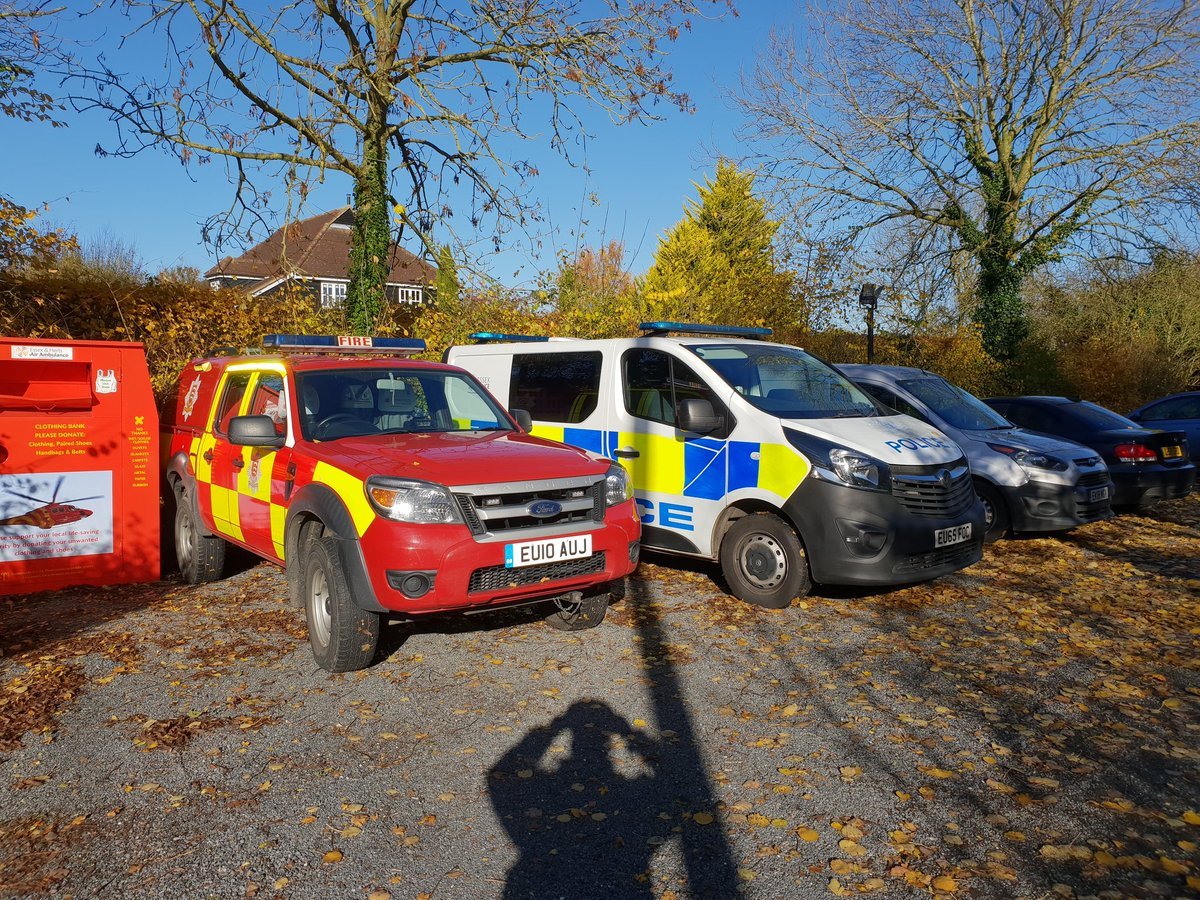 Partnership working at its best, Rural fire safety and Crime prevention advice given to the residents of Lindsell village, Thanks for your help <a href="/PCSOSimonHorne/">PCSO Simon Horne</a> #Collaboration <a href="/ECFRS/">Essex Fire Service</a> <a href="/EssexPFCC/">EssexPFCC</a> @CPTBraintUttles