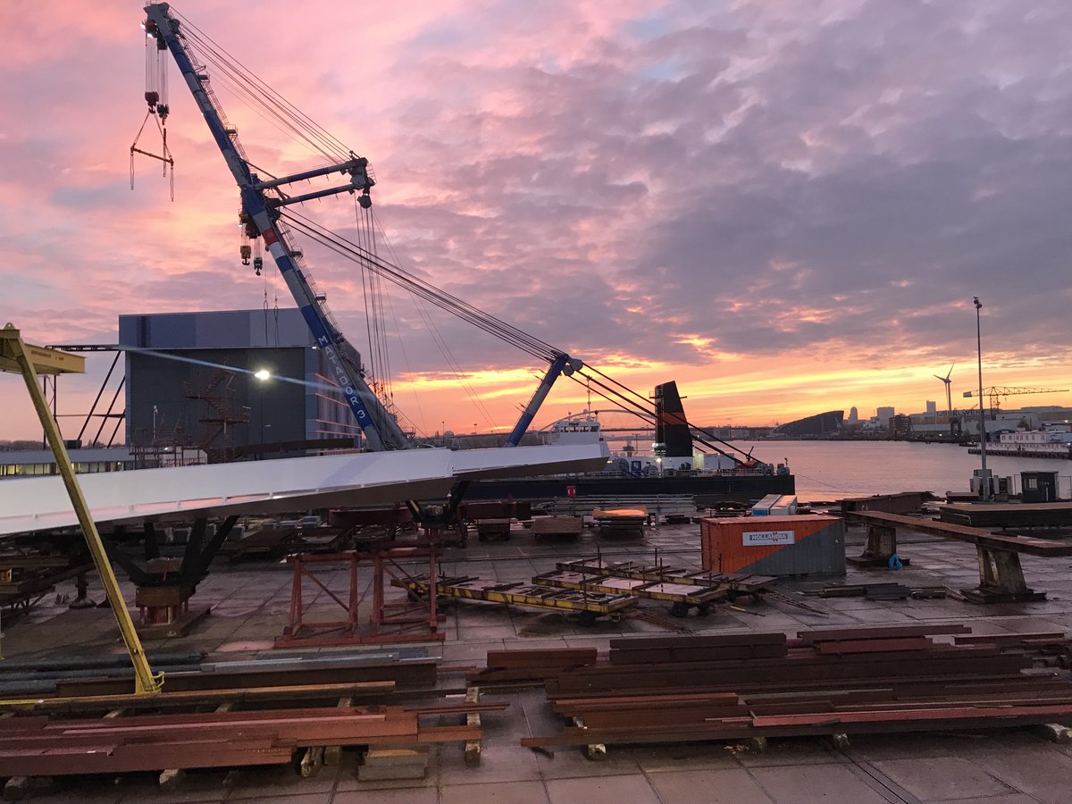 Ook kans maken op zo'n geweldig uitzicht? Er zijn diverse carrièrekansen bij #hollandiaSystems, #HollandiaServices &amp; #HollandiaInfra. Kijk snel op: bit.ly/2PUW99x