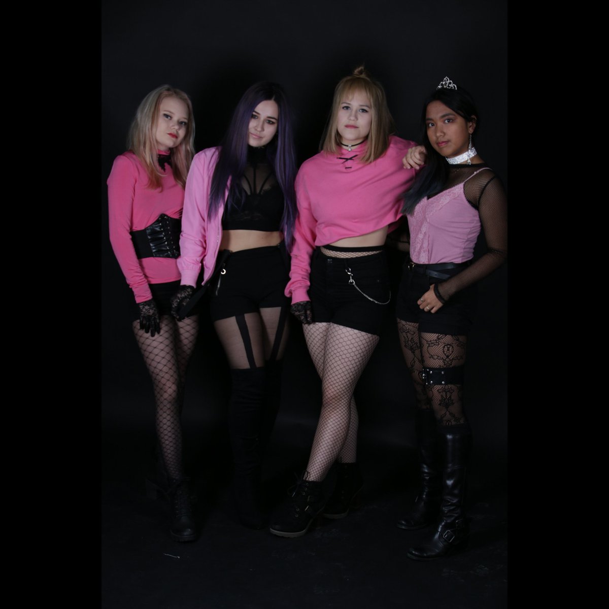 XpressEventsFI's tweet photo. Let's meet the 2nd member of Team Sweden: S.L.E.A.K! https://t.co/rCezSSRLEN

Event page: https://t.co/zSbeJ9jazV https://t.co/mlq7zy9OdZ