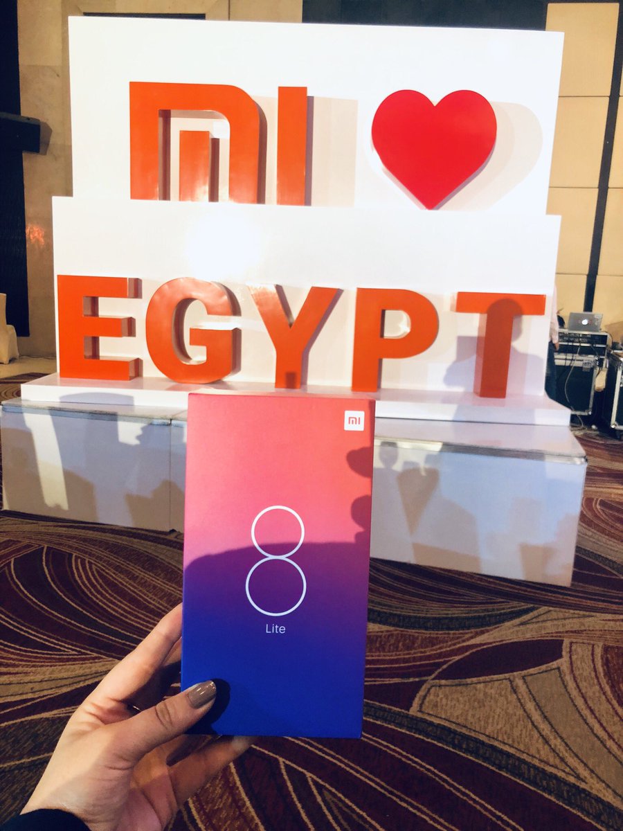 ghanderovic's tweet image. #Mi8liteLaunch